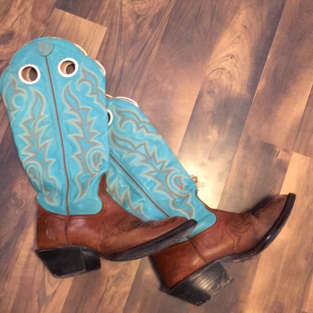 Women’s tony Lama boots